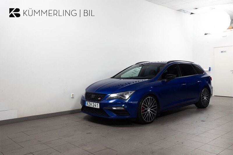 Blå Begagnad 2018 Cupra Leon Kombi | 229 900 kr (Marknadspris) - Bild 1/4