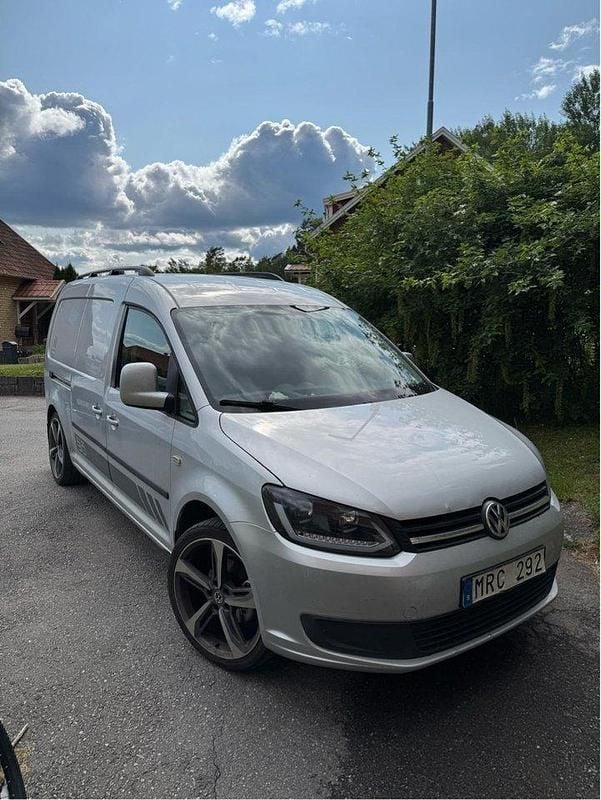 Silver Begagnad 2011 VW Caddy Maxi Minibuss | 59 500 kr (Marknadspris) - Bild 1/4