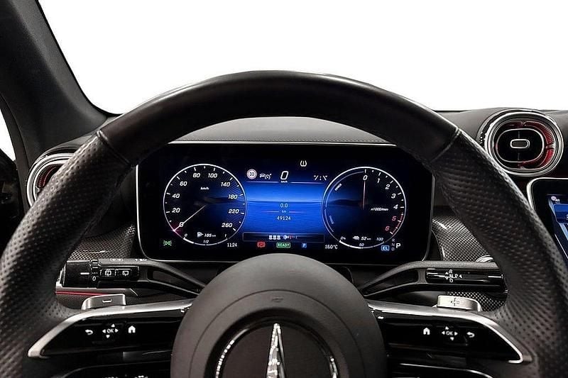 Begagnad Mercedes GLC300e AMG 333 HK (244 kW) 2024 Svart SUV