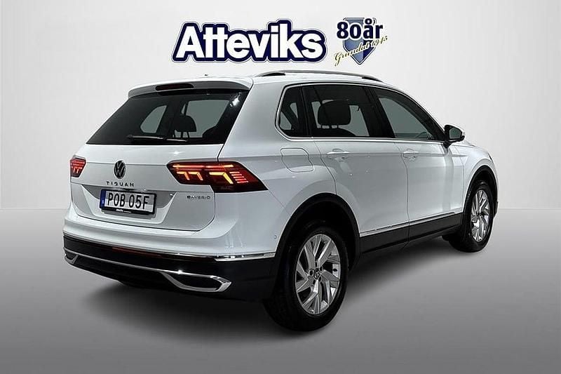 Begagnad VW Tiguan Elegance 248 HK (182 kW) 2022 Vit SUV