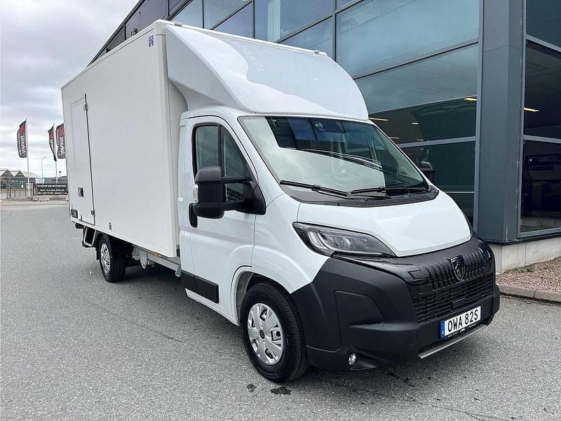 Vit (vit icy) Ny 2025 Peugeot Boxer Van | 709 875 kr - Bild 1/4