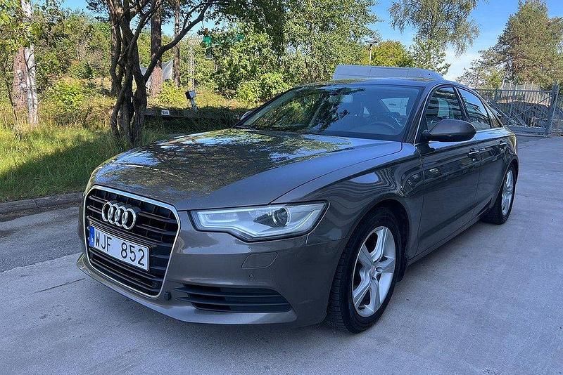 Begagnad Audi A6 2012 Grå Sedan