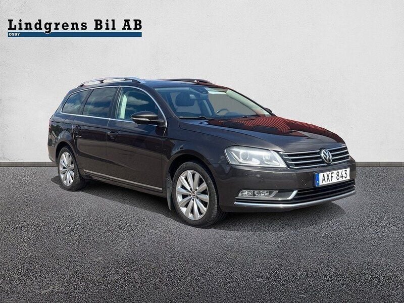 Mörkbrun Begagnad 2012 VW Passat Kombi | 49 900 kr (Superpris) - Bild 1/4