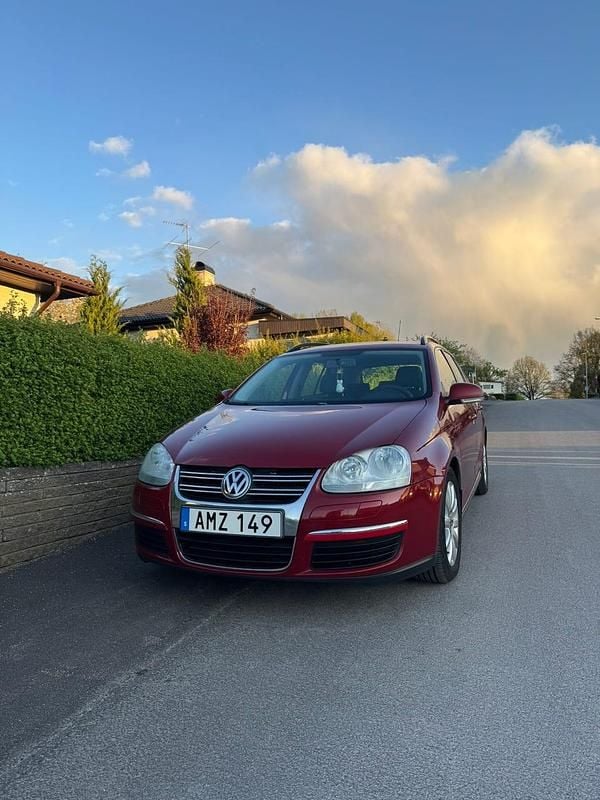 Begagnad 2008 VW Golf VI Halvkombi | 30 000 kr (Bra pris) - Bild 1/4