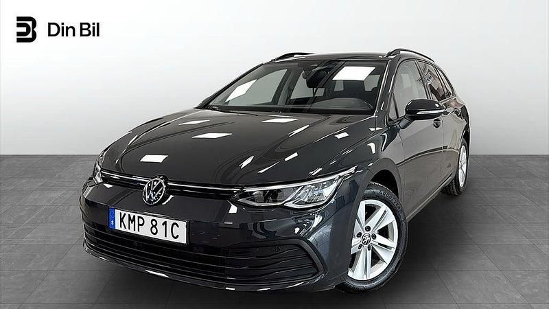 Grå Begagnad 2021 VW Golf VIII Kombi | 239 900 kr (Marknadspris) - Bild 1/4