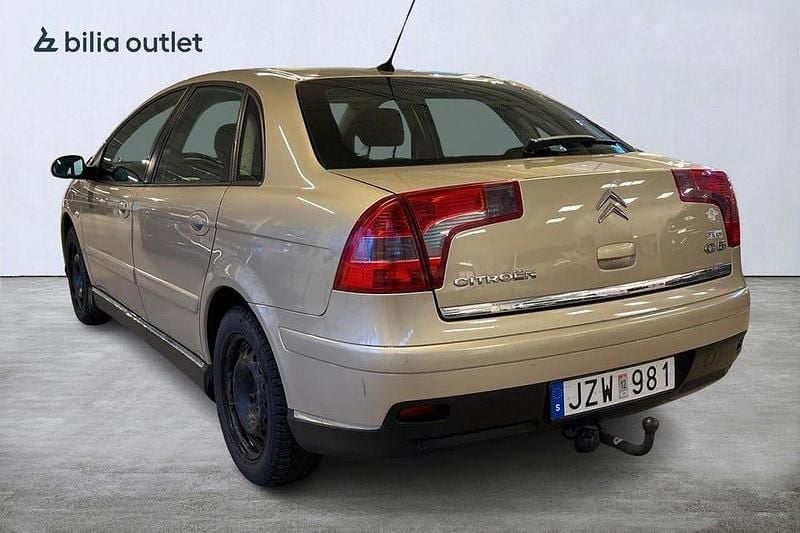 Begagnad Citroën C5 136 HK (100 kW) 2006 Ljusbrun Sedan