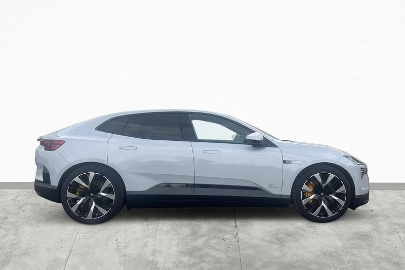 Begagnad Polestar 4 Long Range Dual motor 405 kW (551 HK) 2024 Vit SUV