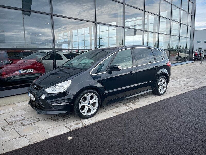 Svart Begagnad 2014 Ford S-MAX Business Edition Minibuss | 149 900 kr (Lite dyr) - Bild 1/4