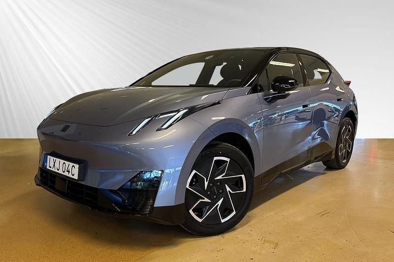 Blå Begagnad 2025 Lynk & Co 02 | 449 900 kr - Bild 1/4