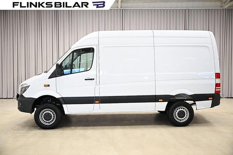 Vit Begagnad 2014 Mercedes Sprinter Van | 248 750 kr - Bild 1/4