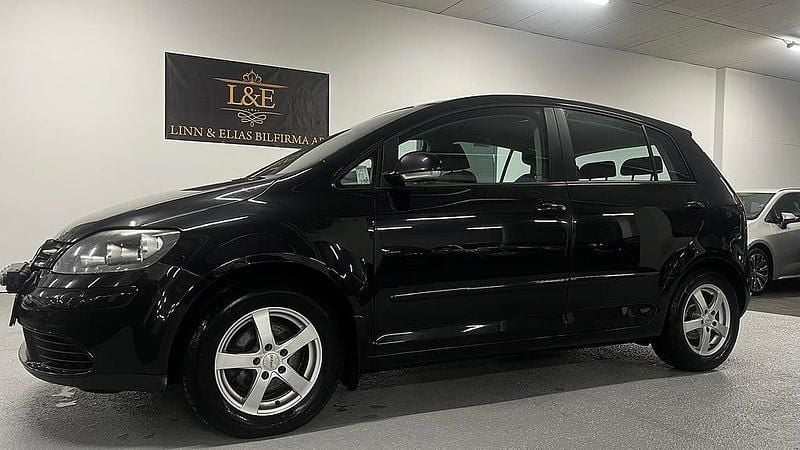 Svart Begagnad 2007 VW Golf VI Trendline Halvkombi | 39 900 kr (Marknadspris) - Bild 1/4