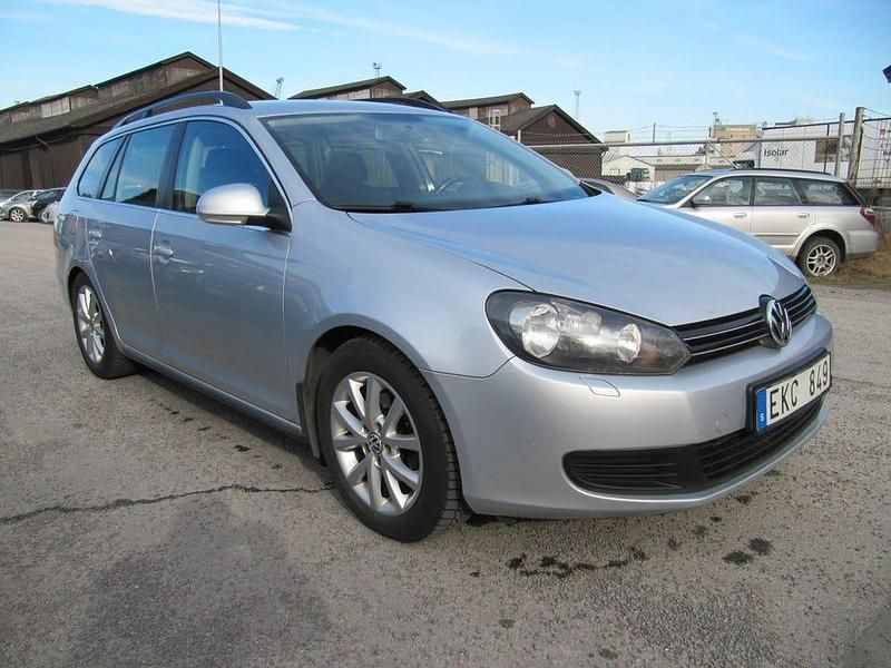 Silver Begagnad 2011 VW Golf VII Kombi | 44 500 kr (Dyr) - Bild 1/4