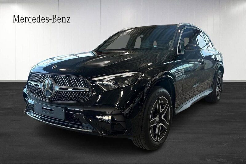 Ny 2025 Mercedes GLC300e AMG line SUV | 812 850 kr (Marknadspris) - Bild 1/4