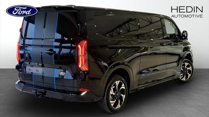 Ny Ford E-Transit 2026 Svart Van
