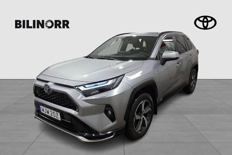 Silver Begagnad 2023 Toyota RAV4 Hybrid Edition SUV | 489 900 kr (Lite dyr) - Bild 1/4