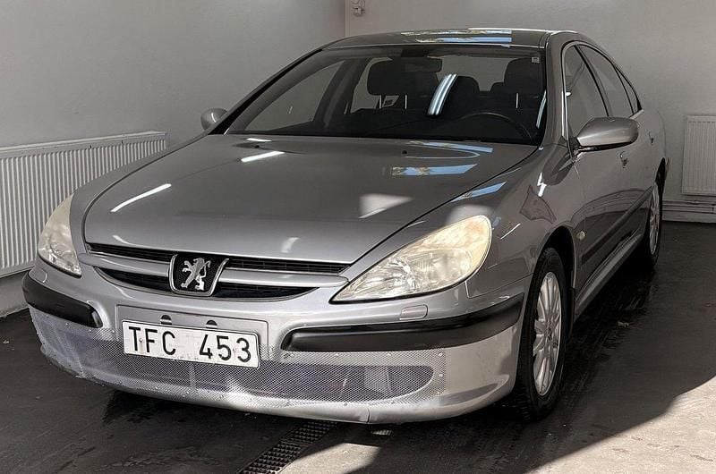 Grå Begagnad 2002 Peugeot 607 Sedan | 19 500 kr - Bild 1/4