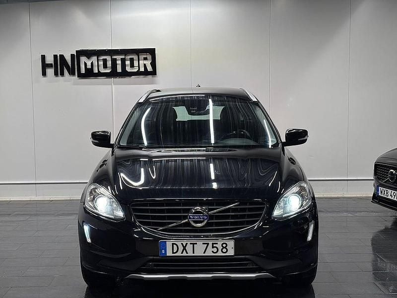 Begagnad Volvo XC60 Summum 215 HK (158 kW) 2014 Svart SUV