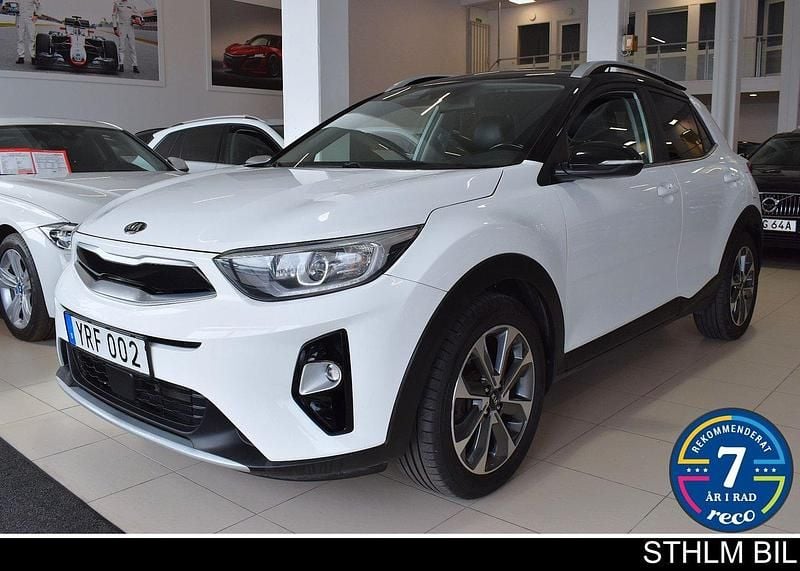 Vit Begagnad 2018 Kia Stonic Advance SUV | 149 000 kr (Marknadspris) - Bild 1/4