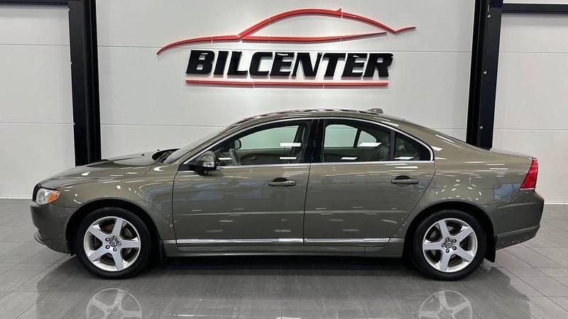 Grön Begagnad 2010 Volvo S80 Summum Sedan | 74 500 kr (Dyr) - Bild 1/4