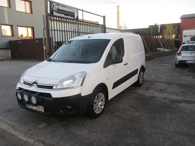 Vit Begagnad 2012 Citroën Berlingo Minibuss | 49 900 kr (Marknadspris) - Bild 1/4
