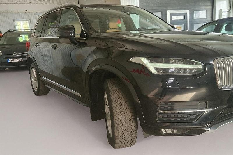 Begagnad Volvo XC90 Inscription 190 HK (139 kW) 2016 Svart SUV