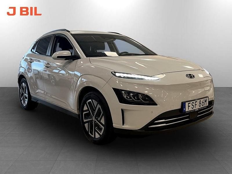 Begagnad Hyundai Kona Essential 100 kW (136 HK) 2021 Vit SUV