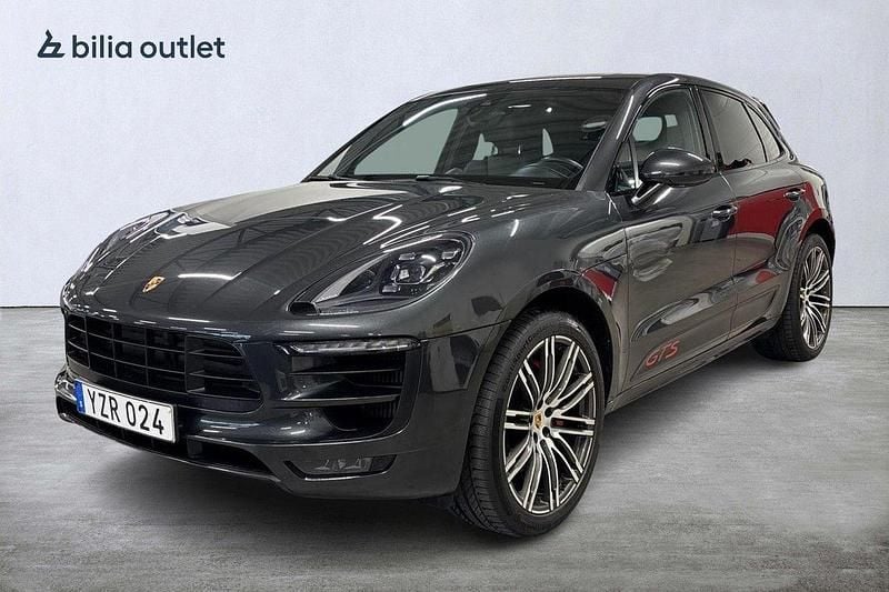 Grå Begagnad 2017 Porsche Macan GTS Sport SUV | 444 000 kr (Dyr) - Bild 1/4