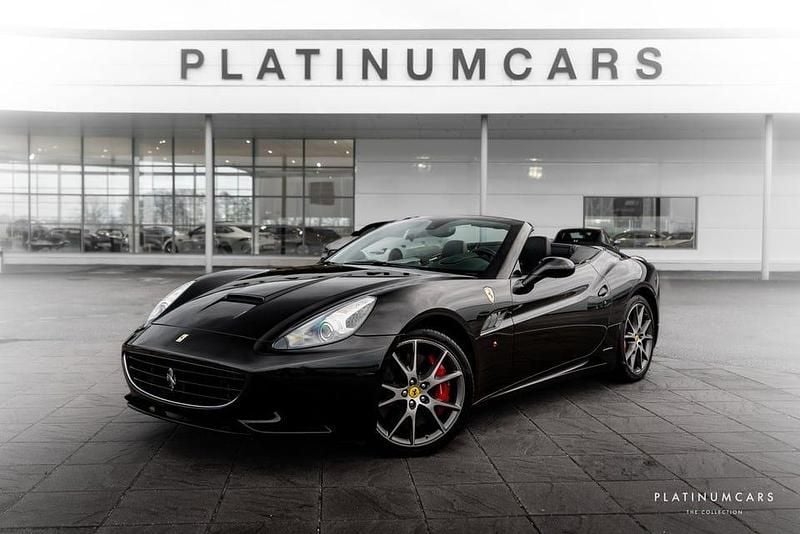 Svart Begagnad 2009 Ferrari California Cab | 1 269 000 kr - Bild 1/4