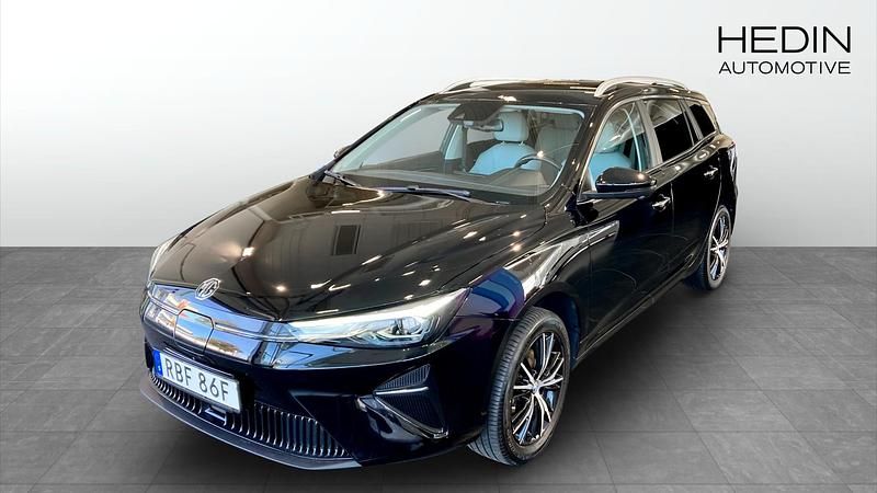 Svart (black) Begagnad 2022 MG MG5 EV Luxury Kombi | 229 900 kr (Lite dyr) - Bild 1/4