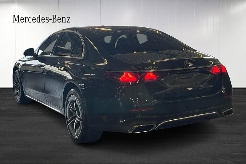 Ny Mercedes E300 Premium 2026 Sedan