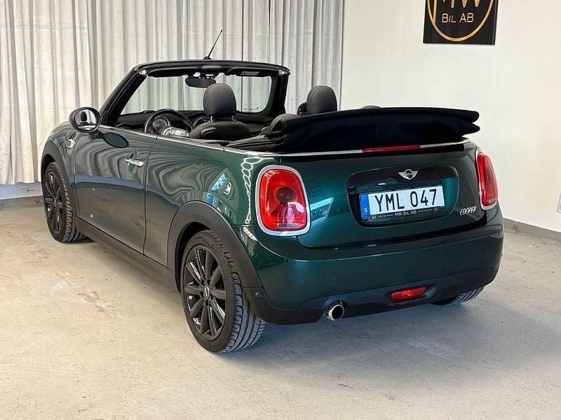 Begagnad Mini Cooper Pepper 136 HK (100 kW) 2017 Grön Halvkombi