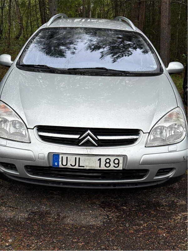 Silver Begagnad 2004 Citroën C5 Kombi | 12 000 kr - Bild 1/1