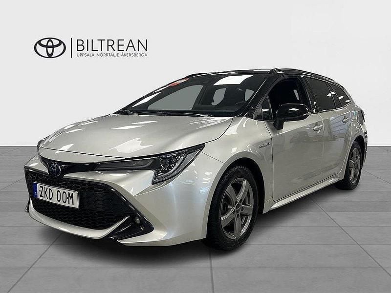 Silver Begagnad 2019 Toyota Corolla Style Kombi | 229 000 kr (Bra pris) - Bild 1/4