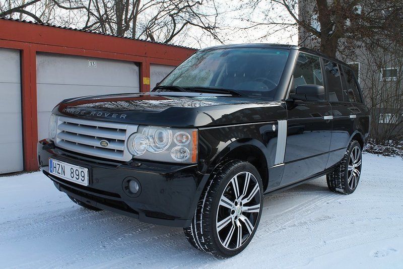 Begagnad Land Rover Range Rover Vogue 177 HK (130 kW) 2006 Svart SUV