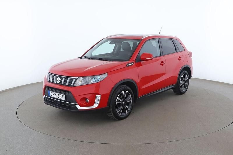 Röd Begagnad 2019 Suzuki Vitara SUV | 192 000 kr (Marknadspris) - Bild 1/3