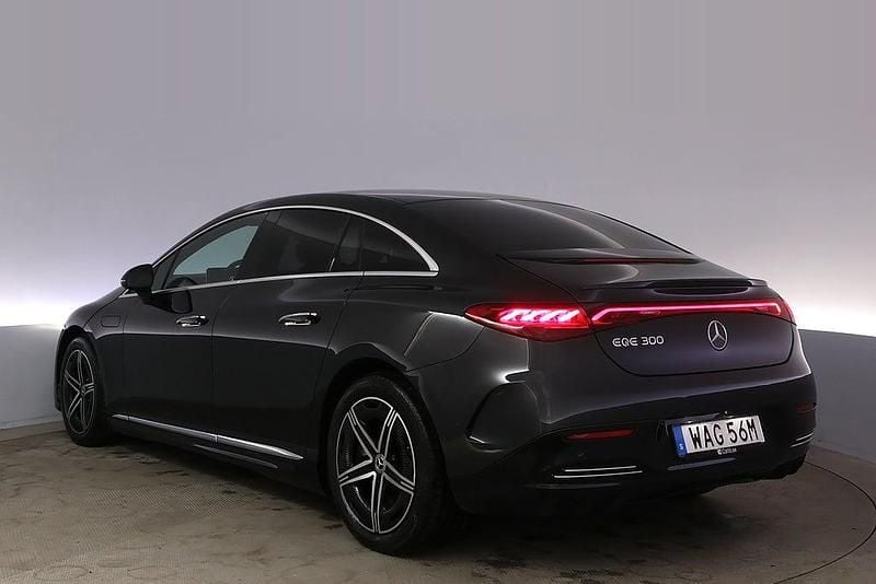 Begagnad Mercedes EQE300 AMG line 2023 Grå Sedan