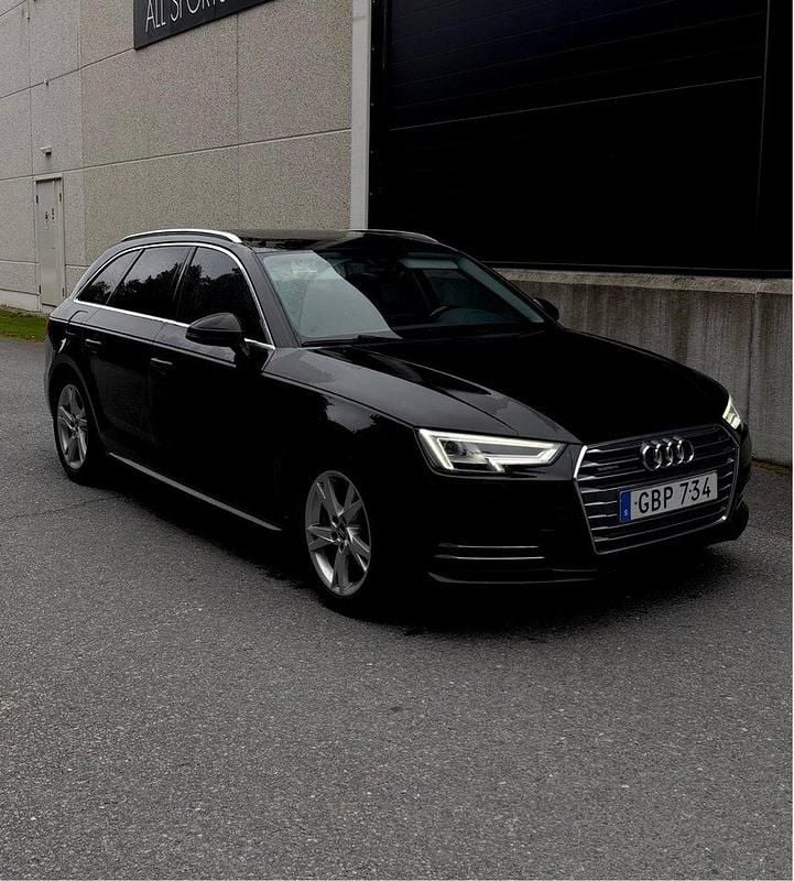 Svart Begagnad 2016 Audi A4 Kombi | 96 900 kr (Marknadspris) - Bild 1/4