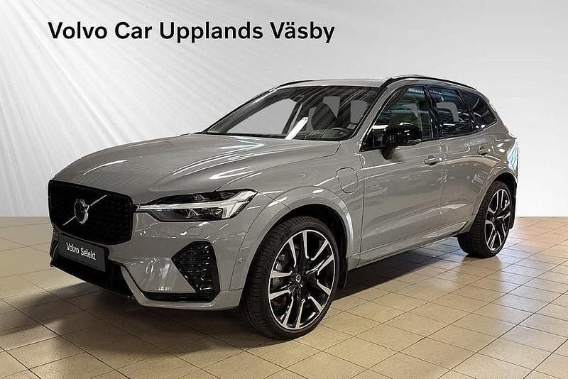 Grå Begagnad 2024 Volvo XC60 Ultra SUV | 614 900 kr (Dyr) - Bild 1/3