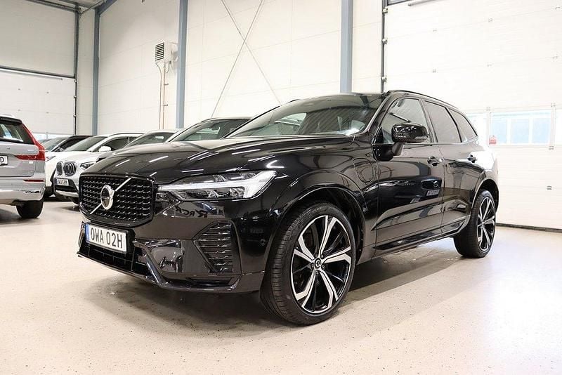 Svart Begagnad 2022 Volvo XC60 R-Design SUV | 549 800 kr (Dyr) - Bild 1/4