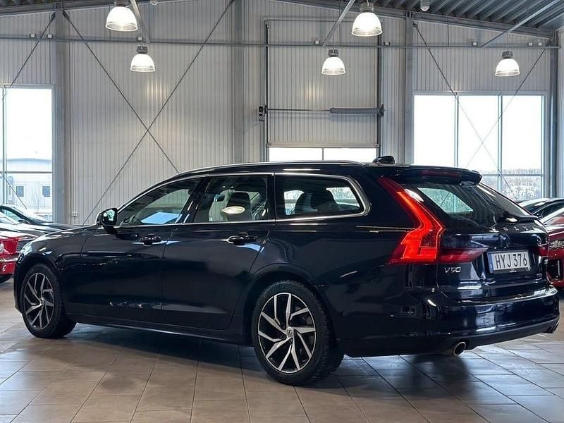 Begagnad Volvo V90 235 HK (172 kW) 2018 Blå Kombi
