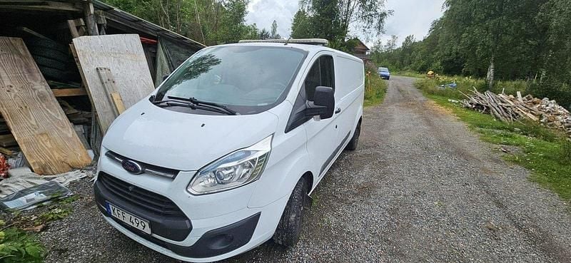 Begagnad 2015 Ford Transit Custom | 89 999 kr - Bild 1/4