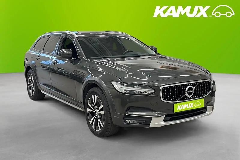 Silver/grå Begagnad 2020 Volvo V90 CC Momentum Kombi | 319 900 kr (Marknadspris) - Bild 1/3
