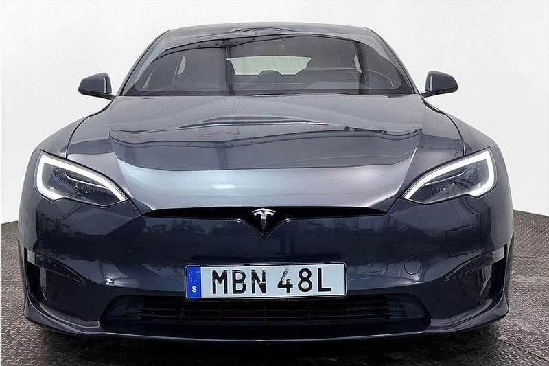 Begagnad Tesla Model S Plaid 759 kW (1033 HK) 2022 Grå Halvkombi