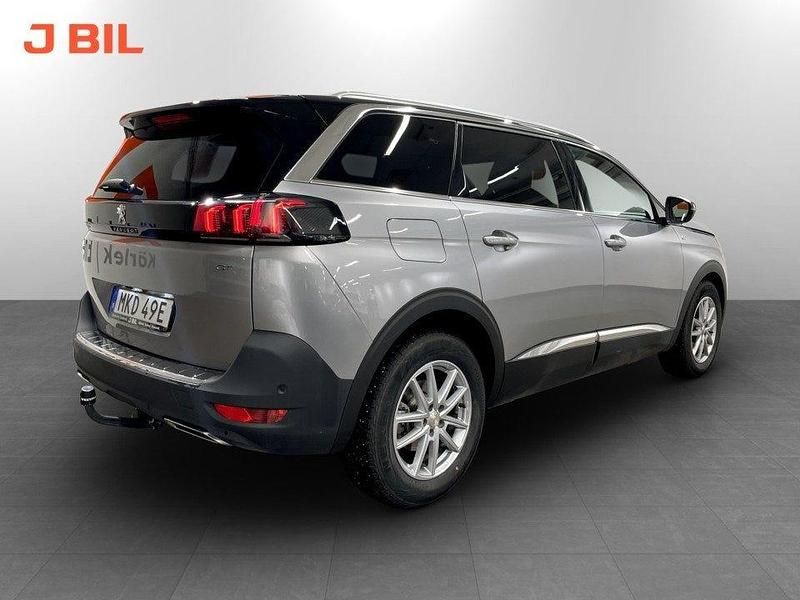Begagnad Peugeot 5008 GTi 131 HK (96 kW) 2024 Grå SUV
