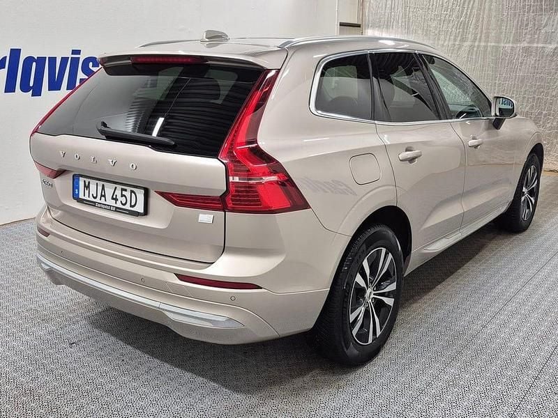 Begagnad Volvo XC60 Core 253 HK (186 kW) 2024 Bright dusk metallic SUV