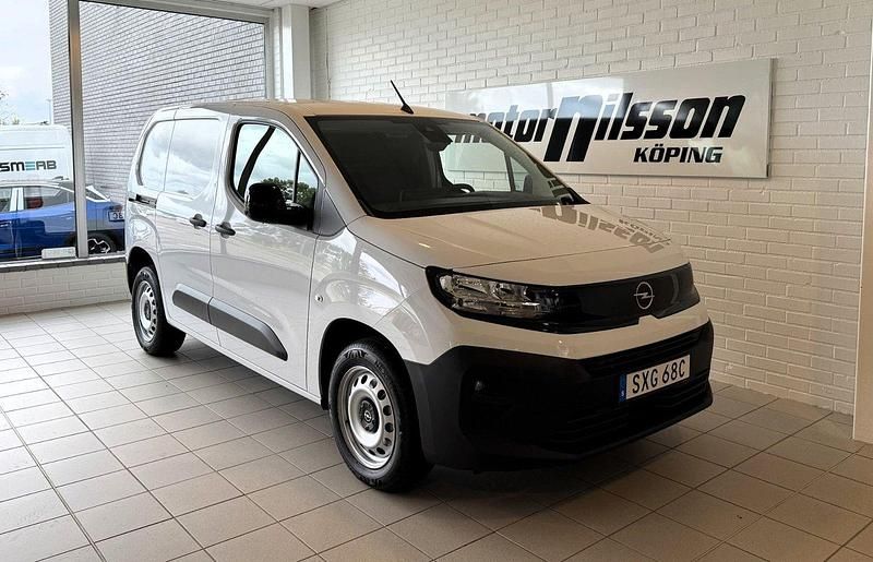Vit Ny 2025 Opel Combo Minibuss | 374 875 kr (Dyr) - Bild 1/4