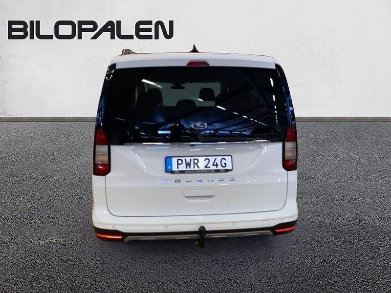 Begagnad Ford Tourneo 122 HK (89 kW) 2022 Vit Van
