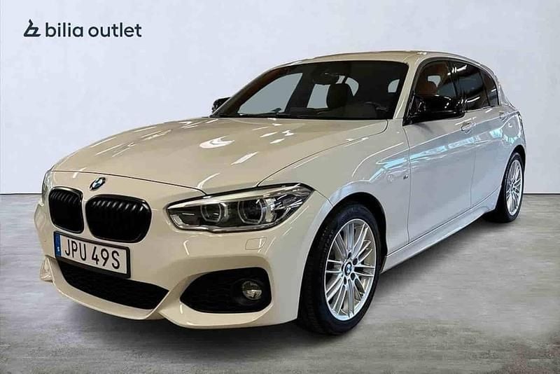 Vit Begagnad 2019 BMW 120 Halvkombi | 199 900 kr - Bild 1/1