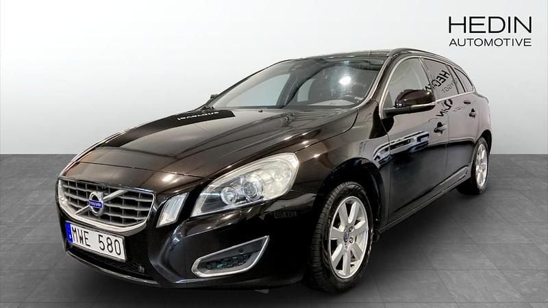 Begagnad 2012 Volvo V60 Kombi | 109 800 kr (Marknadspris) - Bild 1/4
