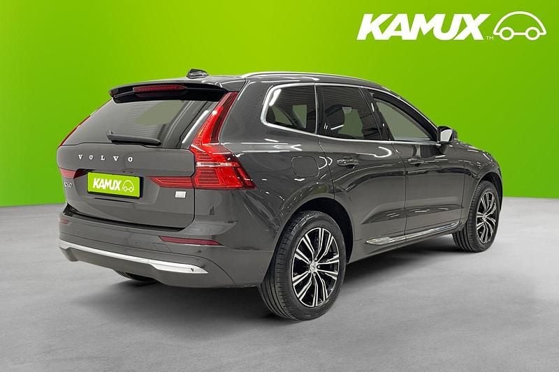 Begagnad Volvo XC60 Inscription 455 HK (334 kW) 2022 Silver/grå SUV